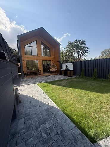сдаю асанбай: Барнхаус «Дача у реки» в селе Арашан 🌿🏡 Уютный домик для семейного — 1