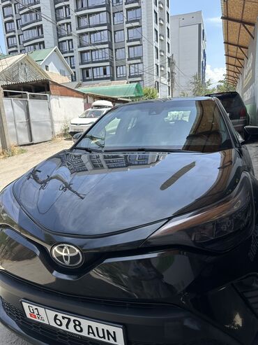 Toyota: Toyota C-HR: 2021 г., 0.2 л, Автомат, Бензин, Кроссовер
