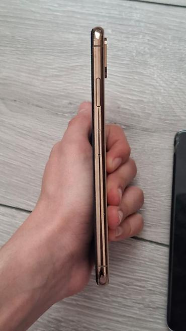 iphone ikis: İki telefon bir yerdə satılır – iPhone XS Max və Samsung Galaxy S20 — 10