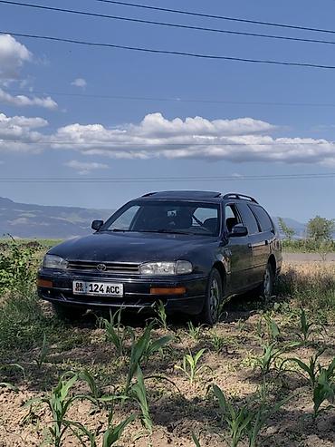 Toyota: Toyota Camry: 1992 г., 2.2 л, Механика, Газ, Универсал — 11