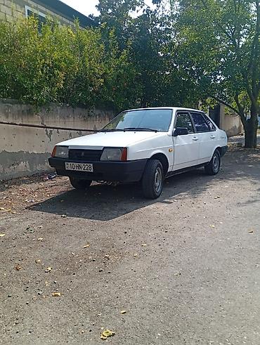 ВАЗ (ЛАДА): VAZ 21099 “LADA Samara” sedan - Kuzov: 4 qapılı sedan, ağ rəng - — 4