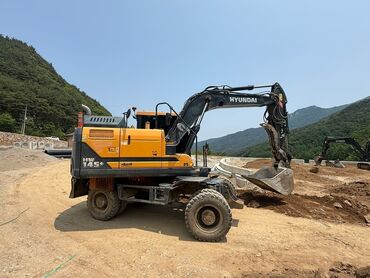 мини погрузчик бу: Экскаватор, Hyundai, 2020 г., Колесный
