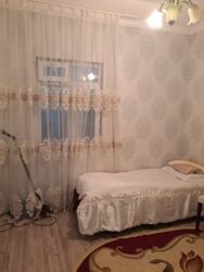 Kirayə mənzillər: Bakı, Binəqədi qəs., 2 otaqlı, Köhnə tikili, m. Azadlıq Prospekti, 70 kv. m