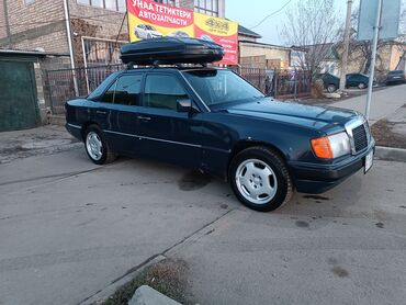 Mercedes-Benz: Mercedes-Benz 220: 1993 г., 2.2 л, Механика, Бензин, Седан