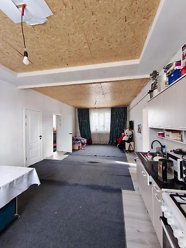 Продажа коттеджей и домов: Продаётся дом в районе Новопавловки, ж/м Тынчтык ▪️ Участок: 4 сотки — 9