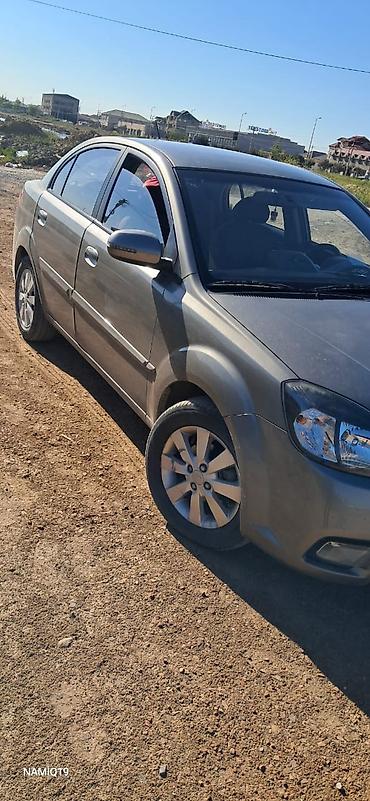 kia forte diffuser: Kia Rio sedan (Prıde emblemli), boz rəng. Texniki xüsusiyyətlər və — 7