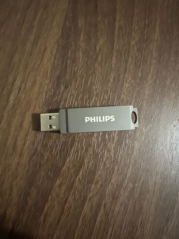 ən yaxşı ütü fenləri: Philips fləşkart 128 gb tam orginaldır. İki tərəflidir. Yeni model