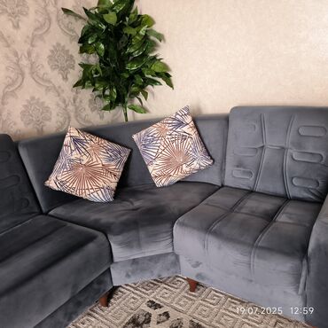 Divanlar: Künc divan, İşlənmiş, Açılan, Bazalı, Vеlur parça, Çatdırılma yoxdur — 6