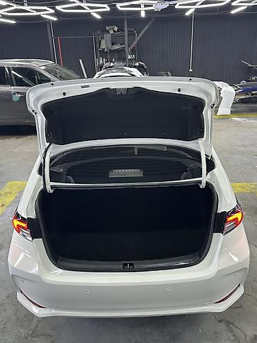 byd bot 384: Toyota Corolla: 2022 г., 1.8 л, Автомат, Гибрид, Седан — 8