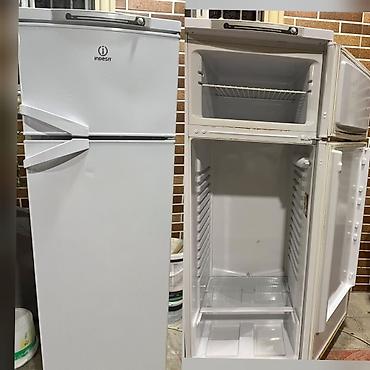 Soyuducular: Soyuducu Indesit 220 azn satilir‼️unvan xirdalan kod9901 sekine — 1