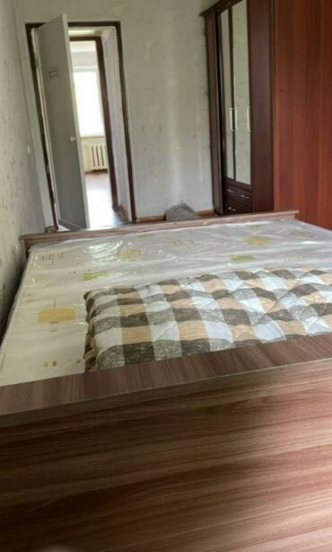 Продажа домов: 3 комнаты, 56 м², 104 серия, 3 этаж