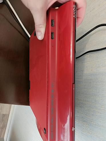 ps3 gence: Sony PlayStation 3 Super Slim (qırmızı) - Rəng: qırmızı korpus, üstə — 4