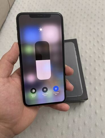 телефон iphone 11: IPhone 11 Pro Max, Б/у, 64 ГБ, Matte Space Gray, Чехол, 78 %