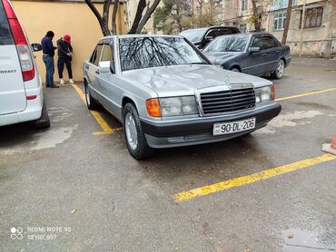 mercedes a180 qiymeti: Mercedes-Benz 190: 1.9 l | 1990 il Sedan