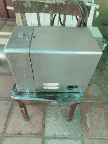 витринный холодильник цена: Sənaye tipli ətçəkən (elektrik) - Tam metaldan korpus və dişli blok;