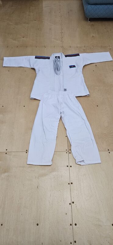 детские спортивные костюмы adidas: Məhsul: Uşaq üçün cüdo kimono dəsti - Brend: adidas (etiketli) -