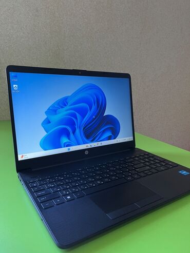 notebook çantası: İşlənmiş HP 15.6 ", Intel Core i3, 256 GB, Ünvandan götürmə