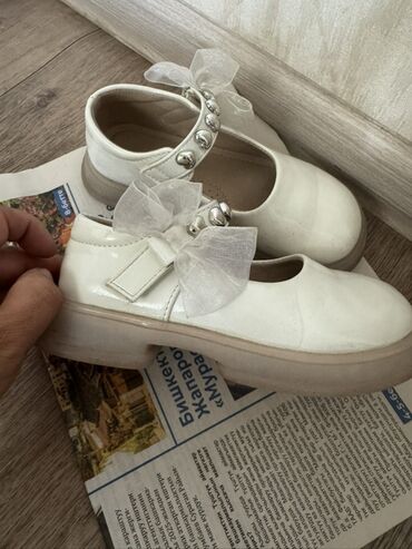 Детская обувь: Детская обувь, на лето, деми и зимние 28 размера. Зимние 30 размер — 7