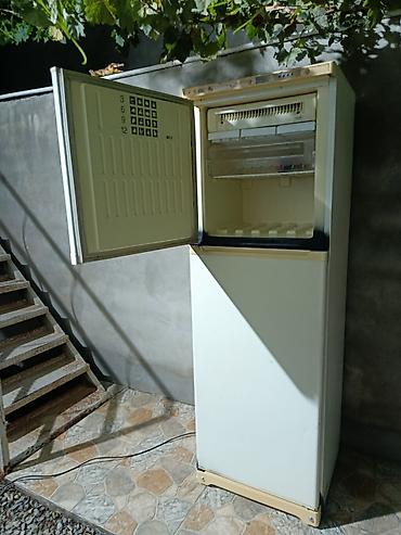 qab suşilka: İki kameralı soyuducu - Üstdə dondurucu bölmə, altda soyuducu bölmə - — 2
