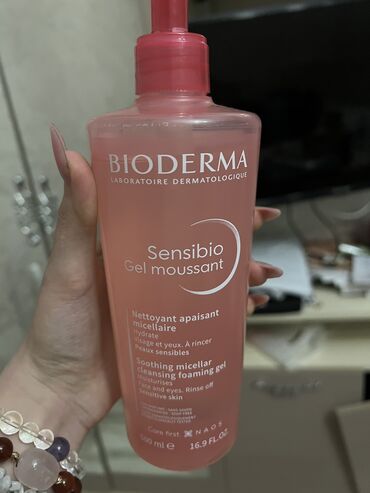 Bioderma üz yuma geli: 2-3 dəfə işlətmişəm orginaldı dəri tipimə uyğun