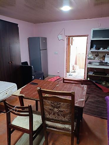 kiraye yolu ile satilan evler: Hövsanda 1 otaqlı heyeti var yolun yanında hərşey var yanında Əhmədli — 2