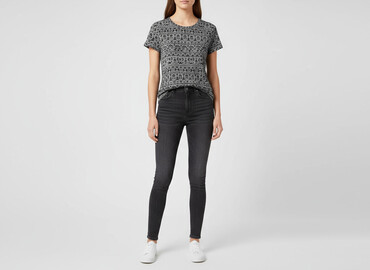 riverside t shirty: C&A, Футболка жіноча, розмір L