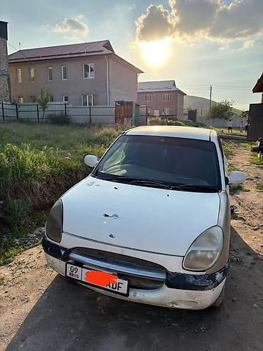 Toyota Duet: 1999 г., 0.1 л, Автомат, Бензин, Хэтчбэк