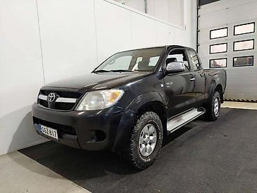 horizontalno: PLASTIKE U TOVARNOM PROSTORU. ZA TOYOTA HILUX | Svi delovi za Toyota — 1