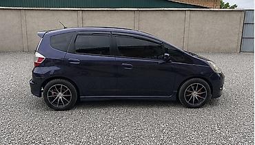 mazda 6: Honda Fit: 2009 г., 1.5 л, Автомат, Бензин, Хэтчбэк — 6