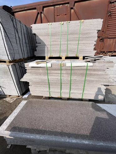 Фасадные гранитные плитки: Плиты из гранита оптом и в розницу для облицовки фасадов, ступеней или — 24