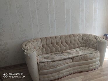 Divan və kreslo dəstləri: İşlənmiş, Divan, 2 kreslo, Divan, Bazasız, Açılmayan