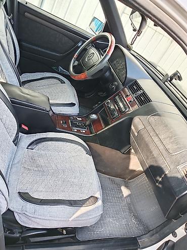 ветровики на мерс: Mercedes-Benz 220: 1997 г., Автомат, Седан — 4