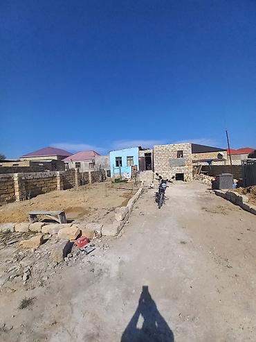badamdar heyet evleri satilir: 5 otaqlı, 140 kv. m, Təmirsiz — 2