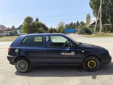 рынок подержанных авто: Volkswagen Golf: 1.8 л, Механика, Бензин, Хэтчбэк