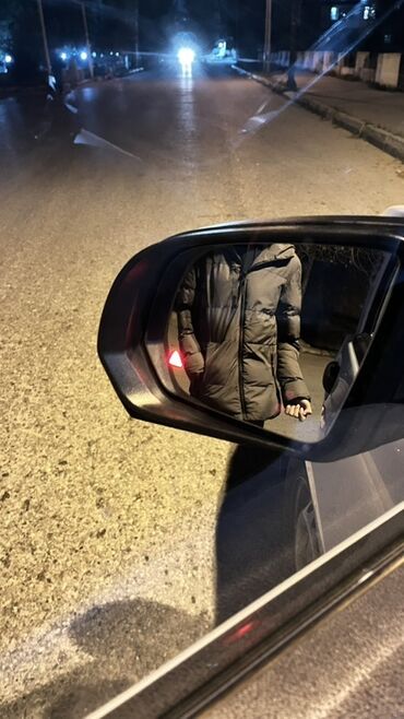 Yük maşınları: Ağ rəngli yük/furqon tipli mikroavtovan Xüsusiyyətlər: - Geniş yan — 13