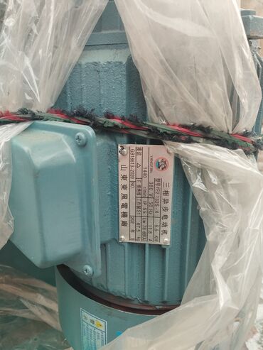 Пресс станки: Продаю пресс гидравлический вертикальный для картона, бумаги, целофана — 3