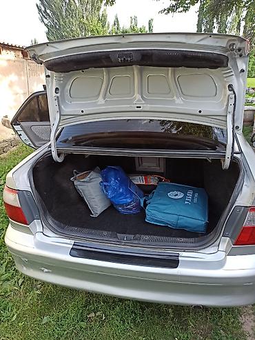 626 капелла: Mazda 626: 2000 г., 1.8 л, Автомат — 3