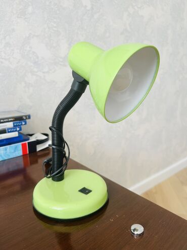 stol lampasi: Masa lampası