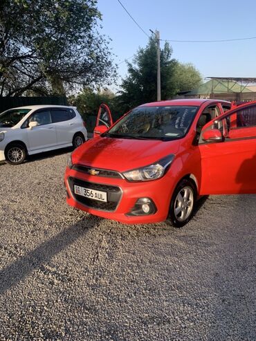 Chevrolet Spark: 2016 г., Бензин, Хэтчбэк