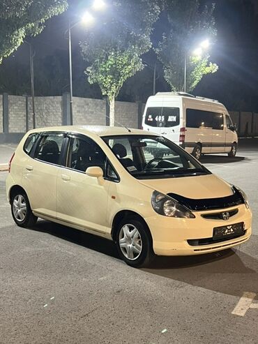 Honda: Honda Jazz: 2002 г., 1.3 л, Механика, Бензин, Хэтчбэк