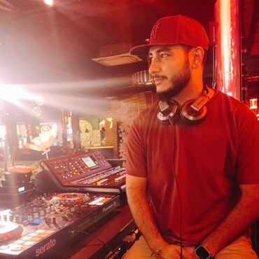 Reklam, çap: DJ xidməti – Klub/Bar/Şadlıq mərasimləri və tədbirlər üçün - Müasir