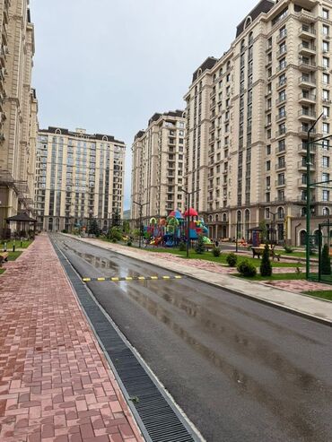 квартира ош 2021: 2 бөлмө, 85 кв. м, Элитка, 11 кабат, Дизайнердик ремонт