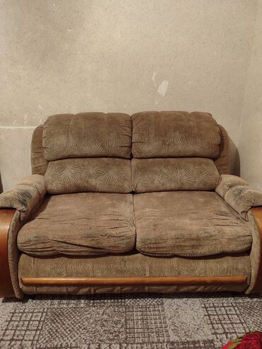 масажный диван: Цвет - Бежевый, Б/у