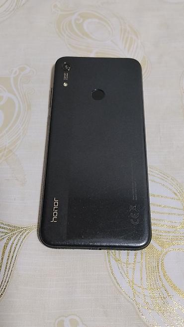 marshall qulaqlıq: Honor 8C, rəng - Qara, Barmaq izi — 2