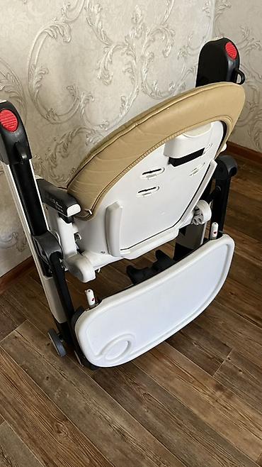 peg prego: Стульчик для кормления, Б/у, Peg perego, Трансформер, цвет - Бежевый, Самовывоз, Платная доставка — 4