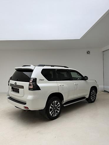 Toyota: Toyota Land Cruiser Prado: 2022 г., 4 л, Автомат, Бензин, Внедорожник — 2