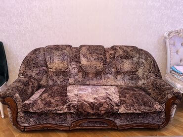 Divan və kreslo dəstləri: İşlənmiş, Divan, 2 kreslo, Divan, Bazasız, Açılmayan — 1