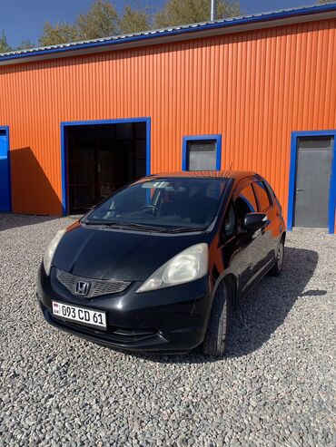 продаю или меняю с доплатой: Honda Fit: 2008 г., 1.5 л, Вариатор, Газ