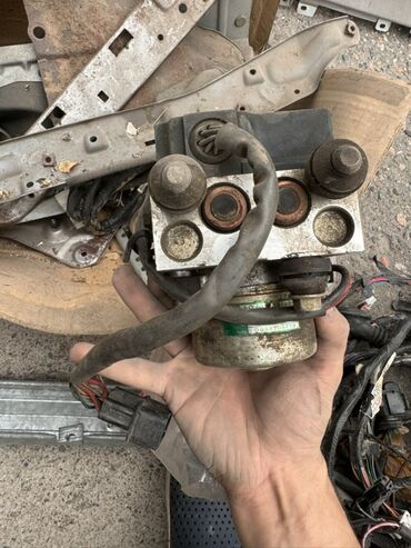 Другие автозапчасти: Запчасти для Mitsubishi space gear — 105