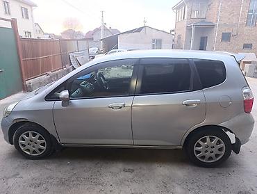 Honda: Honda Fit: 2002 г., 1.3 л, Вариатор, Бензин, Хэтчбэк — 8